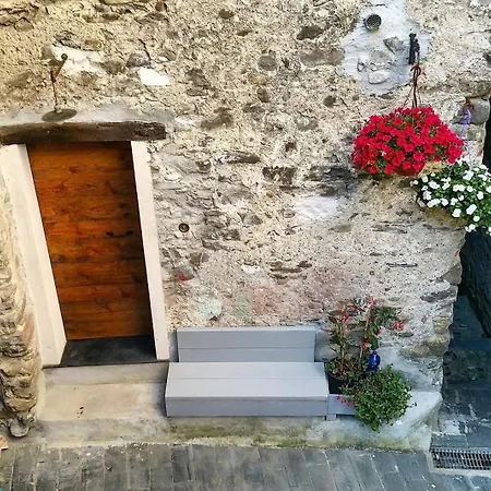 Liguria Host * بينيا