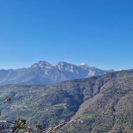 Liguria Host Holiday home *